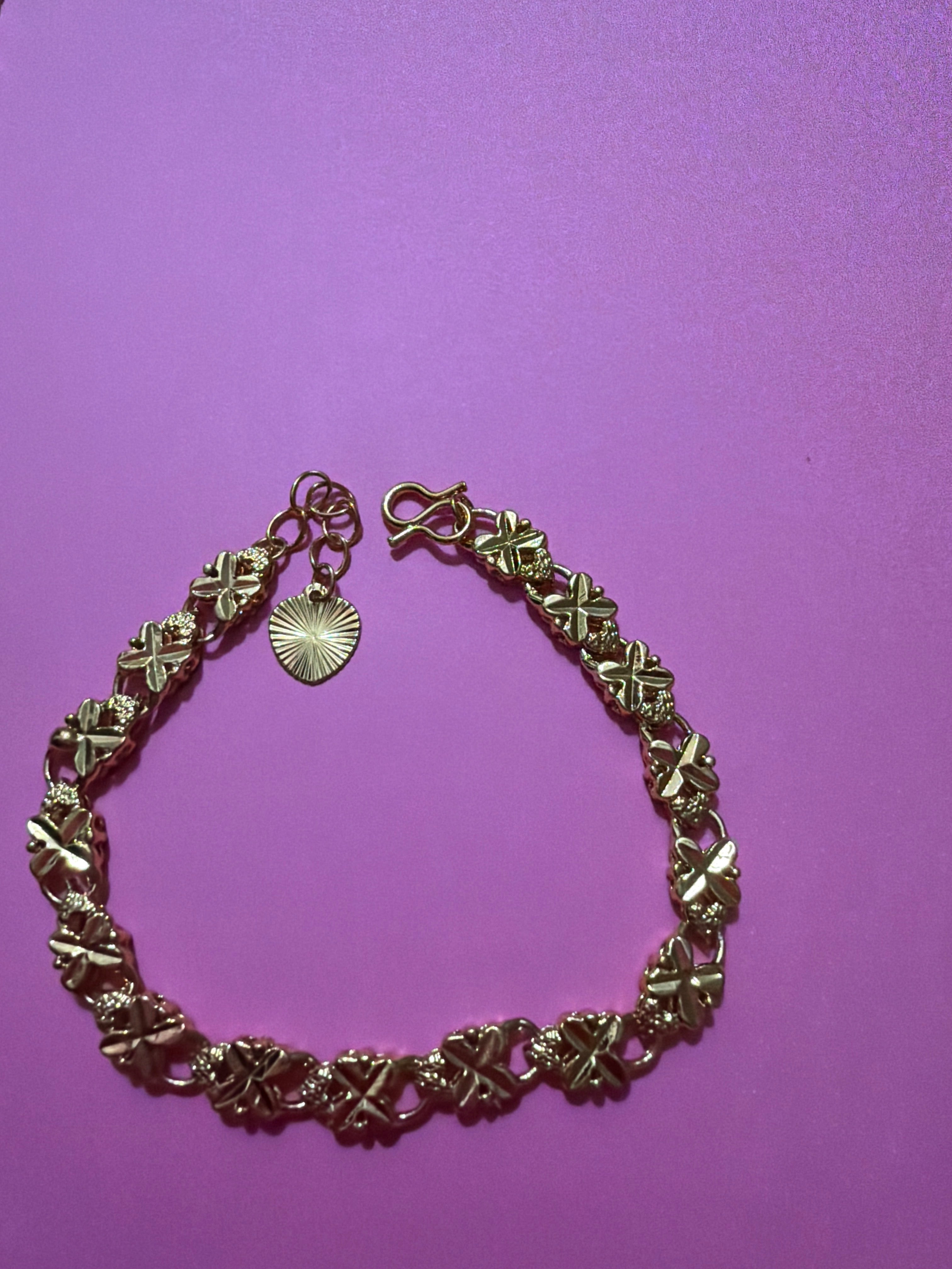 GOLD BRACELET